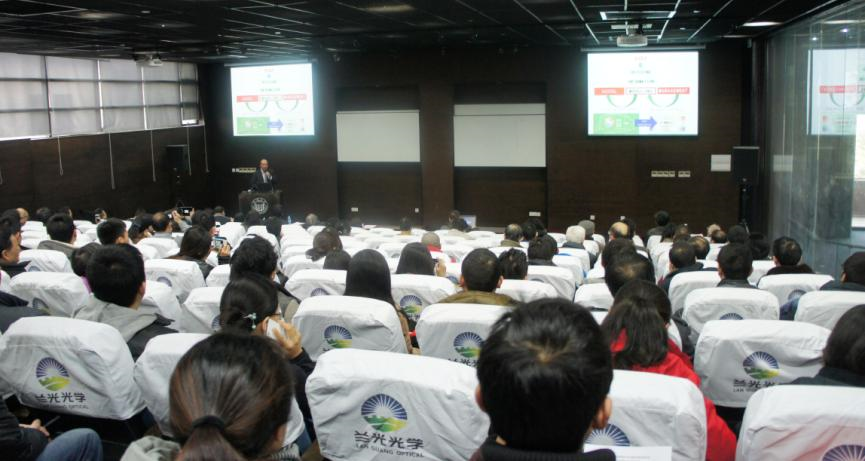 中國勘察設(shè)計(jì)協(xié)會建筑環(huán)境與設(shè)備分會 上海市委員會年會圓滿落幕 贏勝橡塑在企業(yè)展廳上展示橡塑保溫產(chǎn)品